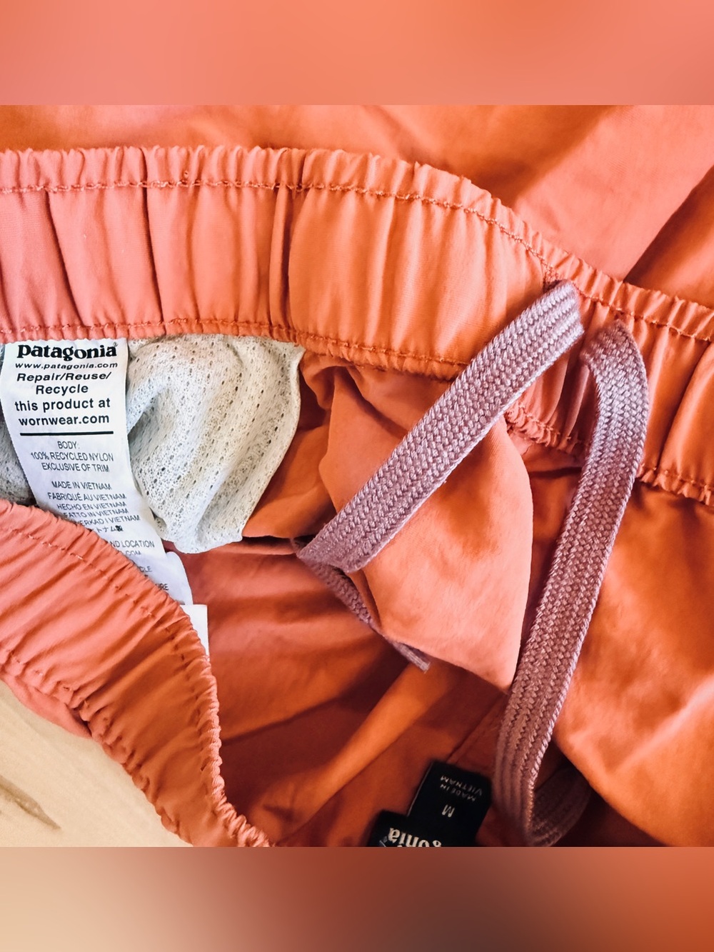 Patagonia Barely Baggies Shorts - 2½" Fr: Land To Water Women Sz M Excellent - Picture 5 of 9